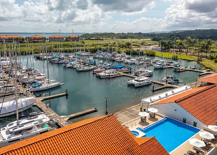 Marina Hotel At Shelter Bay